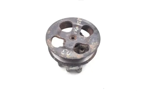 Land Rover Discovery 3 - LR3 Power steering pump QVB500400