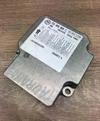 Volkswagen Touran I Airbag control unit/module 1T0909605C 5WK43518
