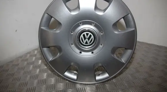 Volkswagen Caddy Non-original wheel cap 304SJS15