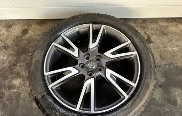 R19 alloy rim