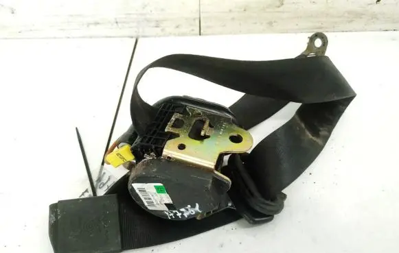 Audi A6 S6 C5 4B Front seatbelt 560571801 008I000
