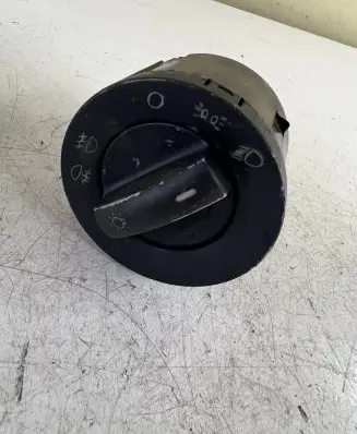 Volkswagen Touareg I Light switch 7L6941431C 04054923