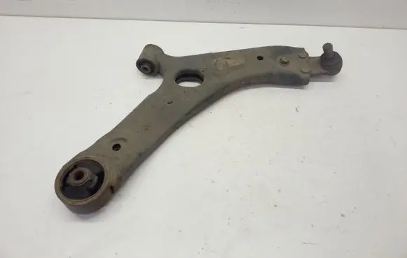 KIA Sportage Front lower control arm/wishbone