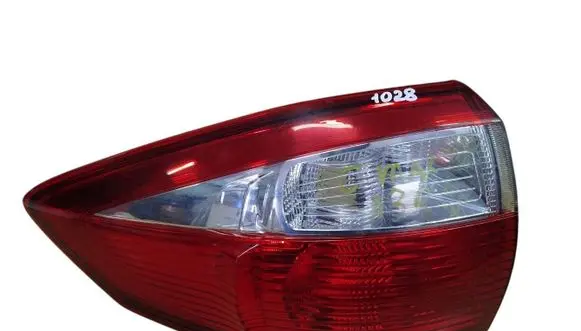 Ford C-MAX II Rear/tail lights 