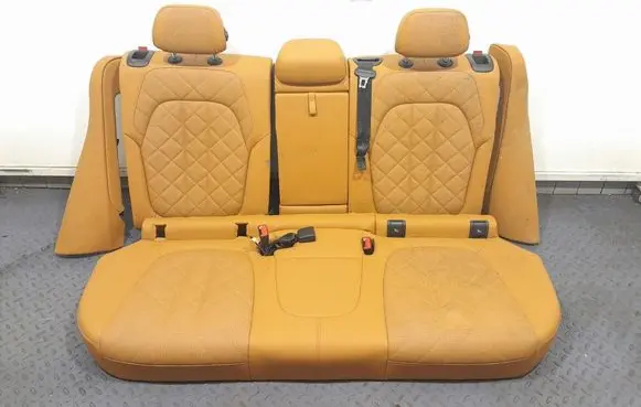 BMW X5 E53 Second row seats 