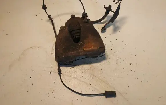 Opel Zafira A Front brake caliper