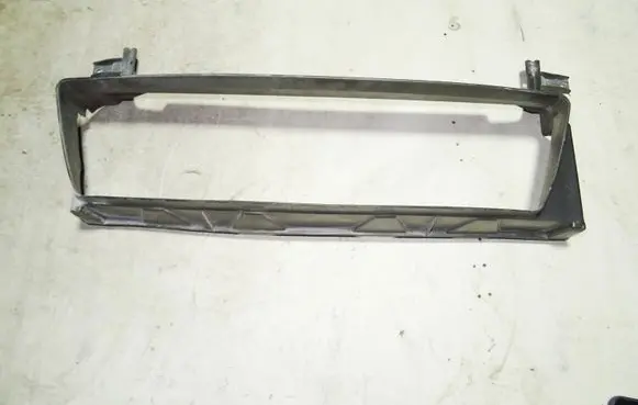 Volvo V50 Intercooler air channel guide 30678470
