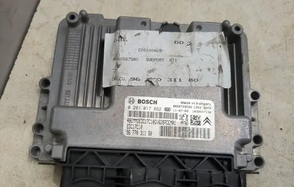 Citroen C4 II Picasso Engine control unit/module 9666729580 0281017862 9677031180