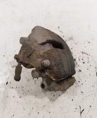 Volkswagen PASSAT B6 Front brake caliper