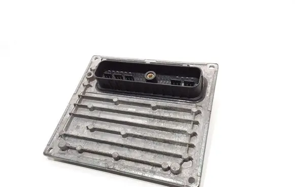 Ford Focus Engine control unit/module 4M5112A650HF S118934101F SIM28