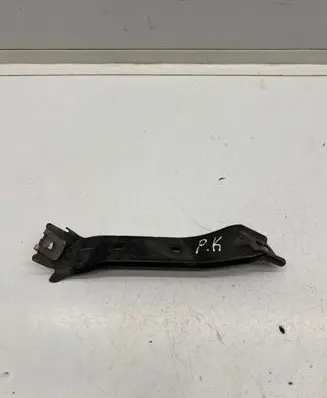 Mercedes-Benz B W246 W242 Fender mounting bracket A2466280114