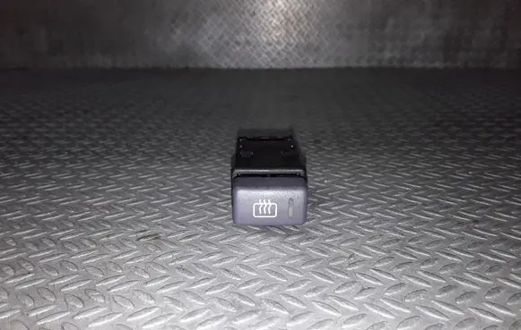 Land Rover Freelander Windscreen/window heater switch