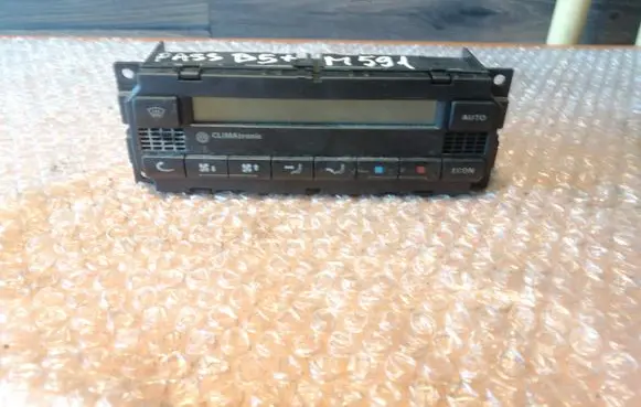 Volkswagen PASSAT B5.5 Climate control unit