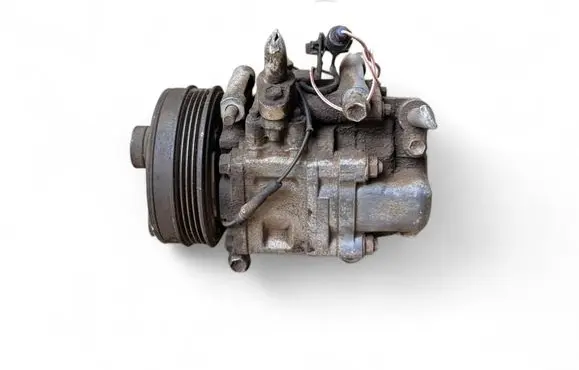 Suzuki Grand Vitara II Air conditioning (A/C) compressor (pump) 95201-67JA0