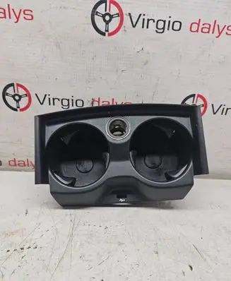 Cup holder front