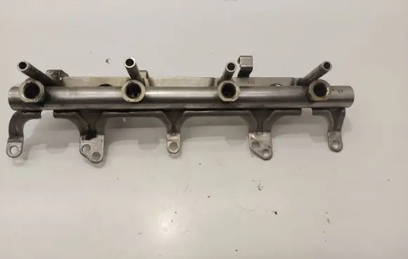 Audi A3 S3 8P Fuel main line pipe 06J133317
