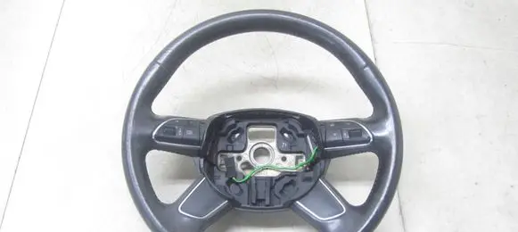Audi Q3 8U Steering wheel