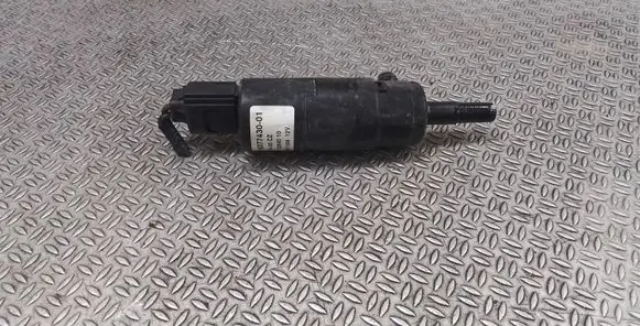 BMW 3 E46 Headlight washer pump 837743001