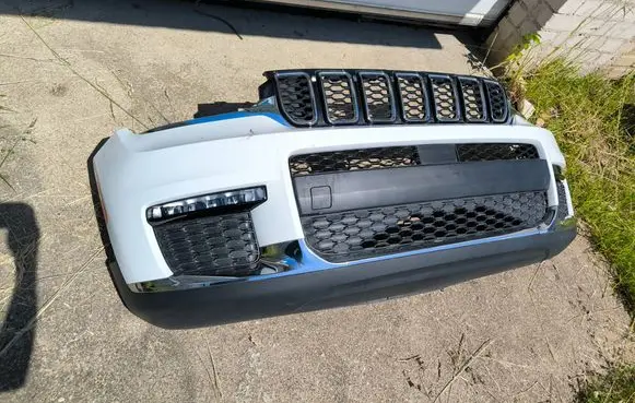 Jeep Grand Cherokee WL Front bumper 110525PM H0177169 670220935