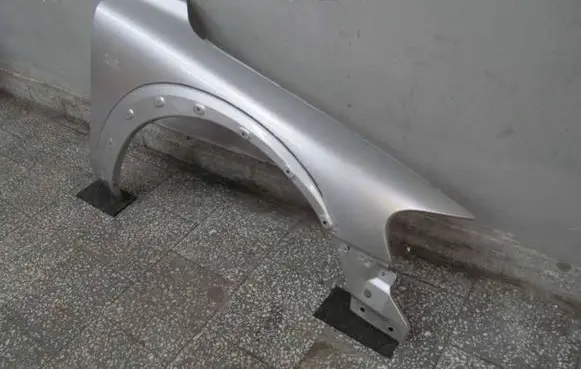 Volvo XC70 Fender 38371