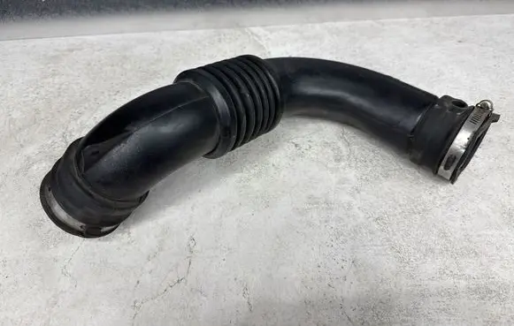 Dodge Caliber Air intake hose/pipe 04891621AC
