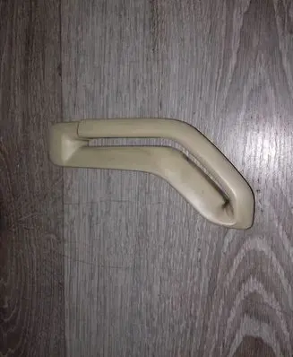 Volvo V70 Seat belt trim 