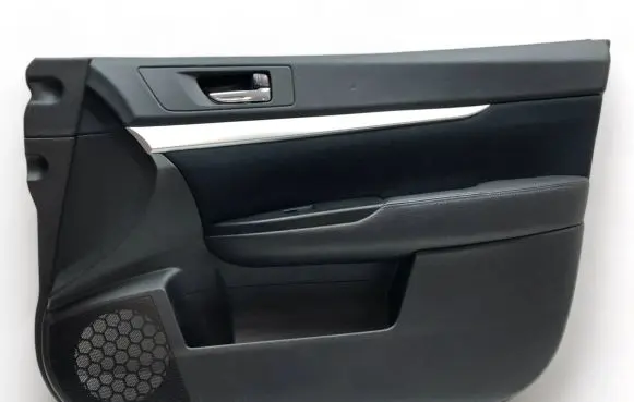 Subaru Outback Front door card panel trim S73508380