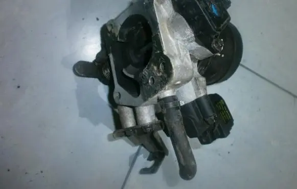 KIA Rio Throttle valve 0k9a220660a 9600930007