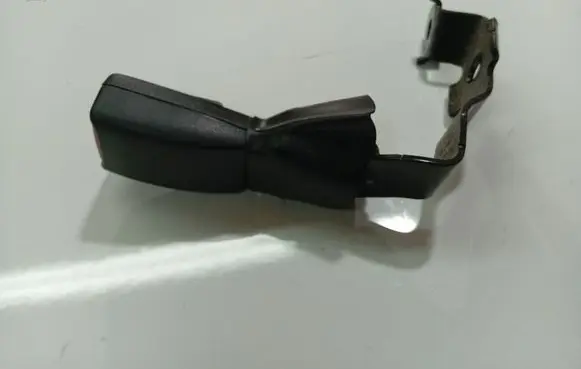 Toyota Avensis T250 Front seatbelt buckle 
