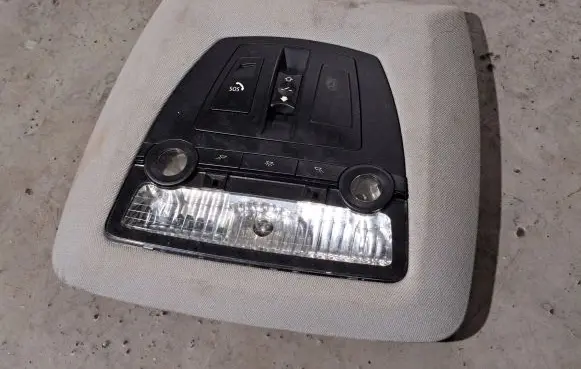 BMW 7 F01 F02 F03 F04 Front seat light 28273844