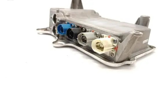Tesla Model X Voltage converter inverter 104967800H