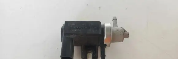 Volkswagen II LT Turbo solenoid valve 1J0906627A 72290325 02T217