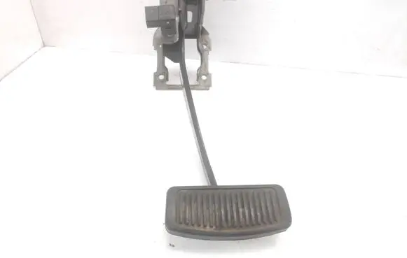 Hyundai Grandeur Brake pedal BL11100