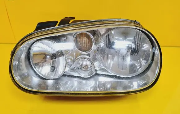 Volkswagen Golf IV Headlight/headlamp