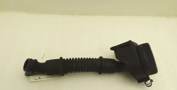 Mercedes-Benz A W169 Oil fill pipe A6400100369