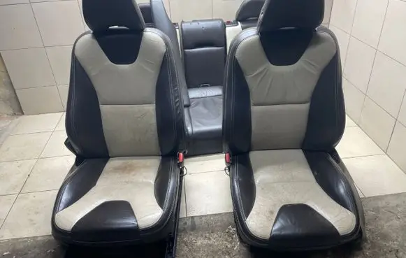 Volvo XC60 Seat set 