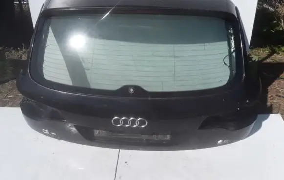 Audi Q7 4L Tailgate/trunk/boot lid