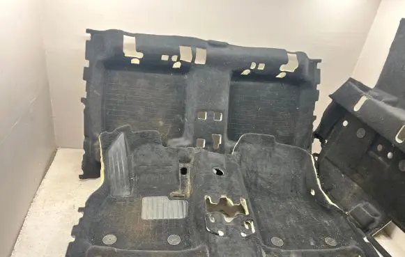 BMW 2 F46 Front floor carpet liner A075813