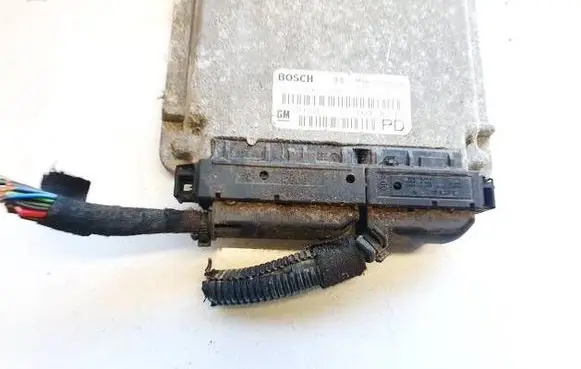 Opel Zafira A Engine mounting bracket 0281010268 24417169