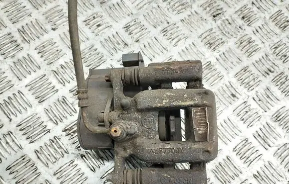 Citroen C4 II Picasso Rear brake caliper AE777007