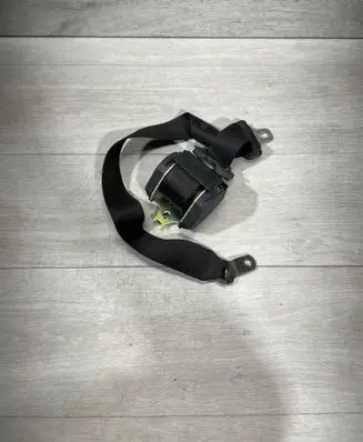 BMW 5 E39 Front seatbelt 566172601 04D00B 100LL12R000