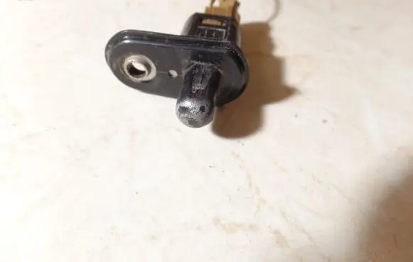Infiniti G20 Rear door sensor 