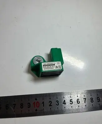 Citroen Berlingo Airbag deployment crash/impact sensor 9666370880 618293300 611031804A