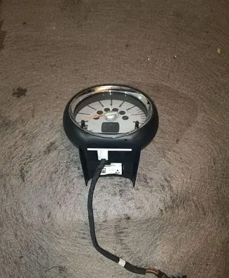 Mini One - Cooper Coupe R56 Tachometer 9139521