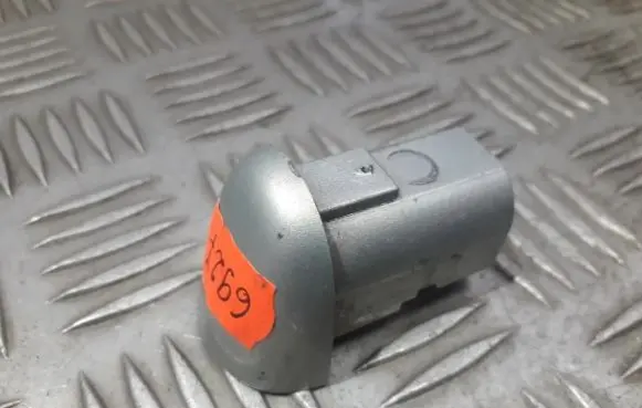 Renault Laguna II Loading door cover/cap 8200028784
