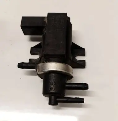 Audi A3 S3 8L Turbo solenoid valve 1J0906627