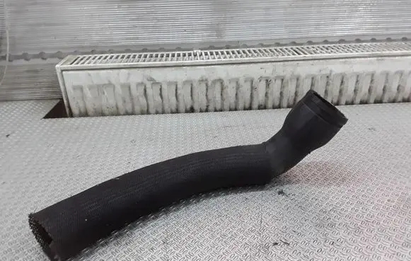 Intercooler hose/pipe