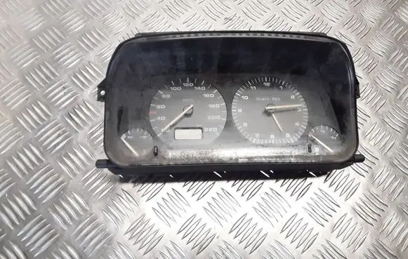 Volkswagen Golf III Speedometer (instrument cluster) 1H6919033B 5411004600 5392324710