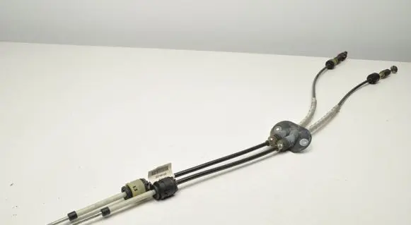 Volvo C70 Gear shift cable linkage 30759105
