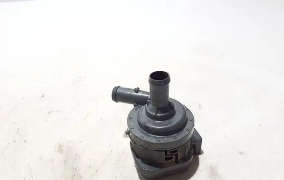 Volvo XC60 Electric auxiliary coolant/water pump 32222255